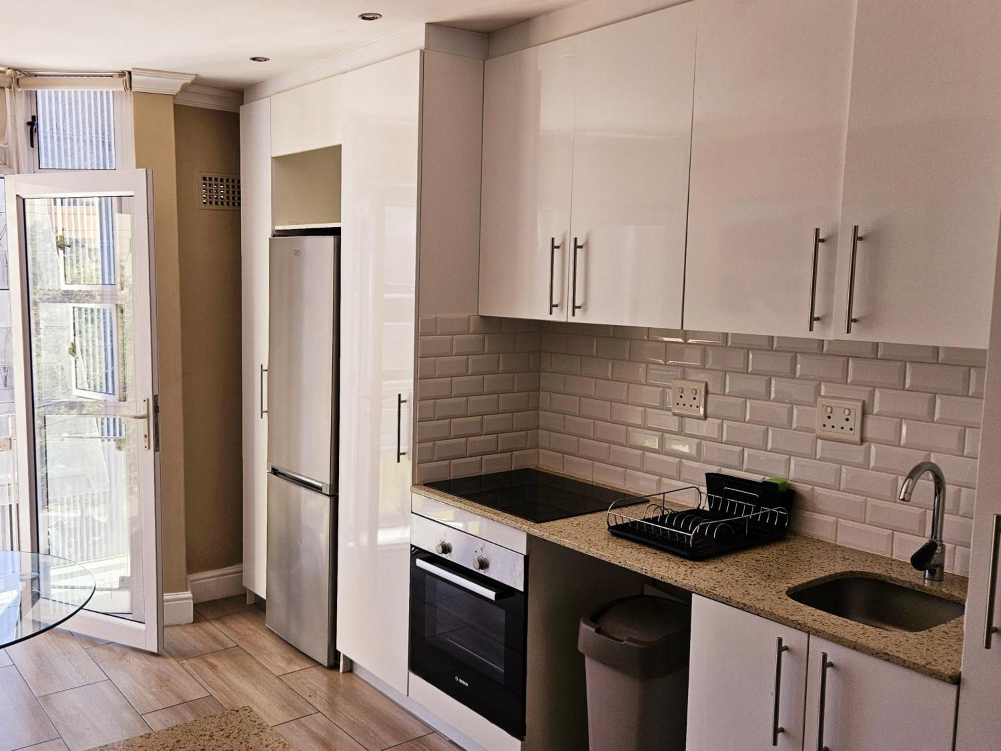 Studio 37 Hyde Park Apartments Cape Town Bagian luar foto